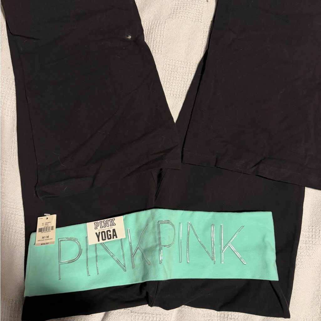 Victoria's Secret Black And Mint Yoga Legging Medium,Mint Long Sleeve Top Small